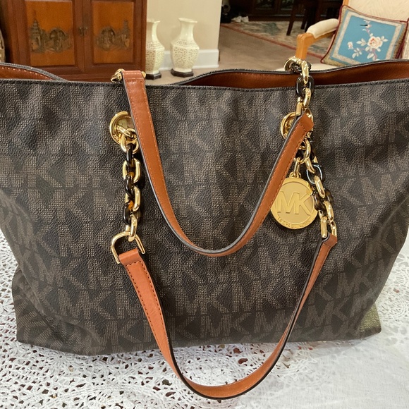 Michael Kors totes/shoulder brown canvas - Picture 1 of 6